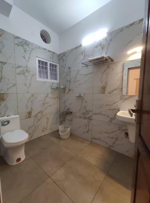 Riveria Portico - River Side 6 Bedroom Private Pool Bungalow North Paravur ภายนอก รูปภาพ